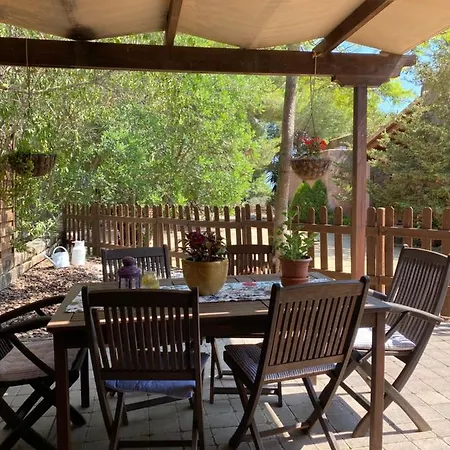 別荘 El Maset De トラダンバーラ